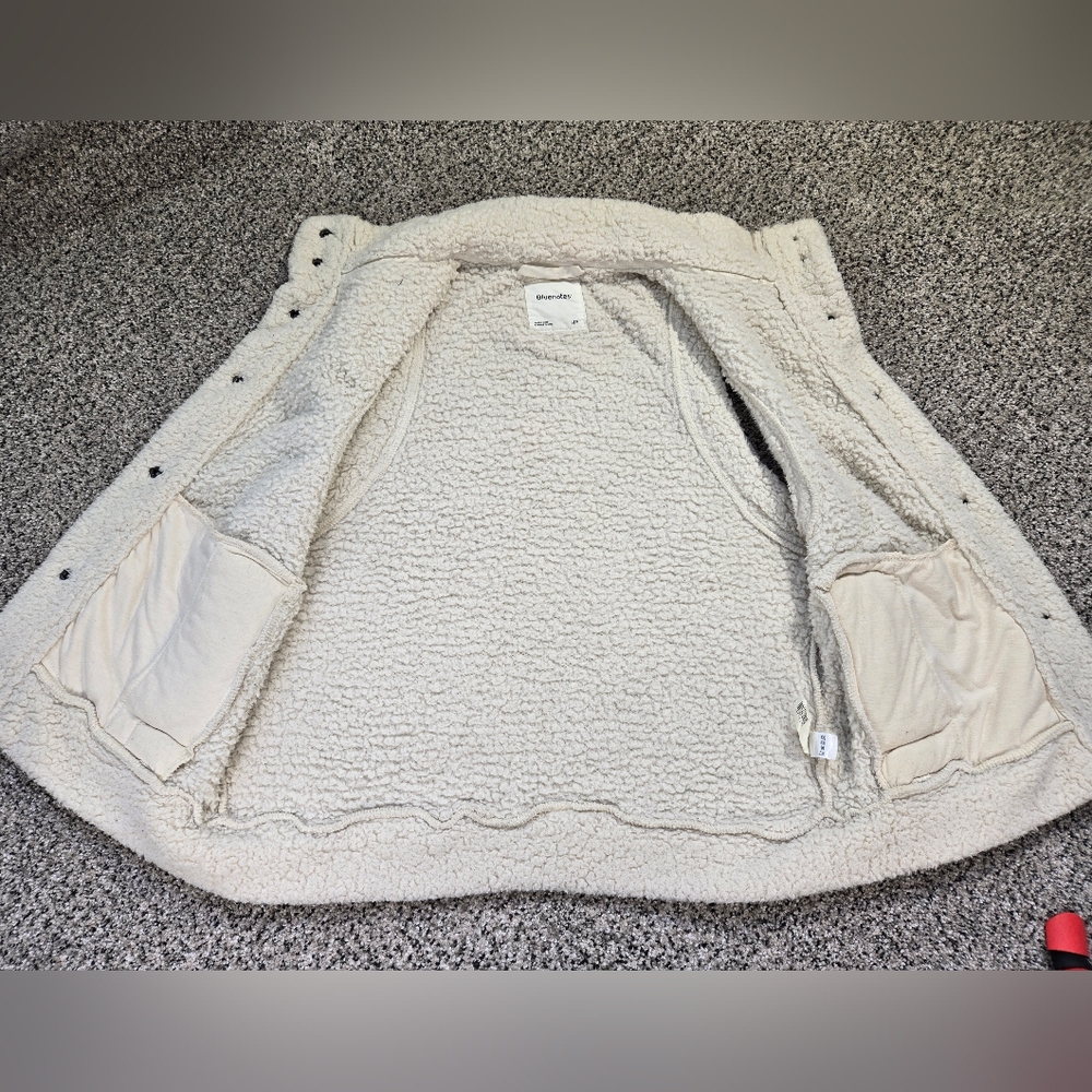 Bluenotes Off White Sherpa Vest Size Small Womens GUC - Picture 5 of 10